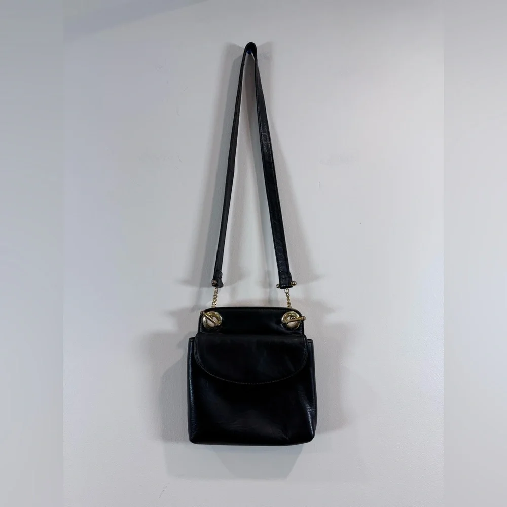 🔥Silver Blue Black Leather Crossbody Bag with Gold Hardware EUC🔥